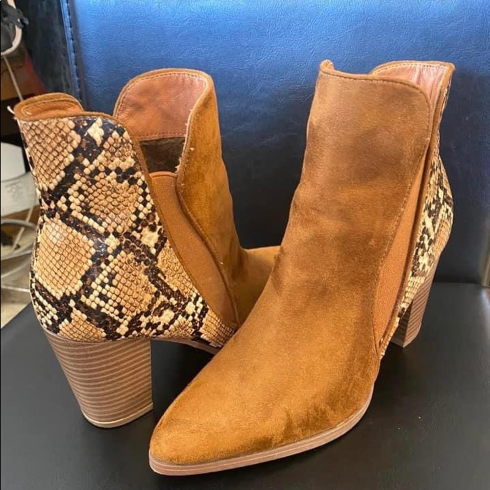 Pair of cute booties/ankle boots. Size 10.  Like new.   Excellent condition.